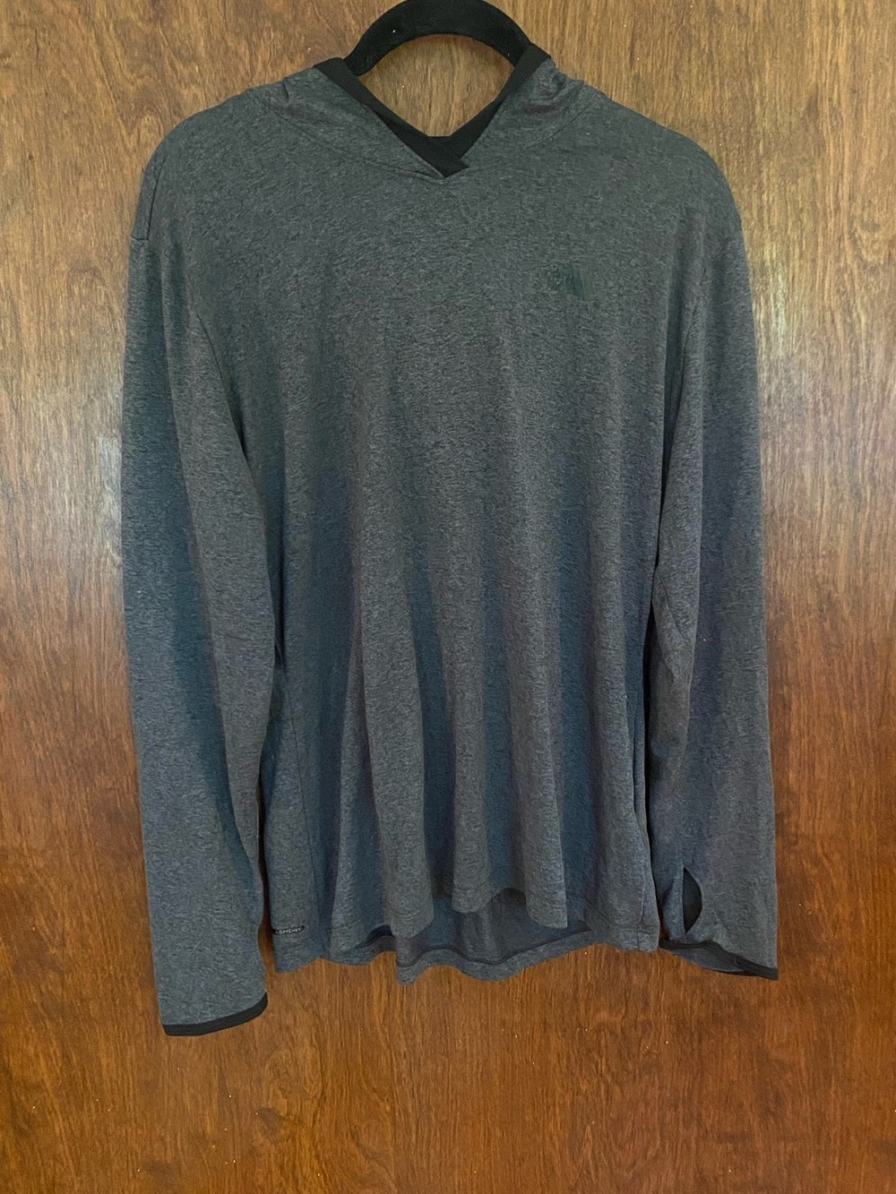 The North Face Women's FlashDry Lightweight Hooded Long Sleeve Dark Gray